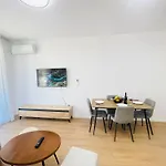 Sunny * Vlorë